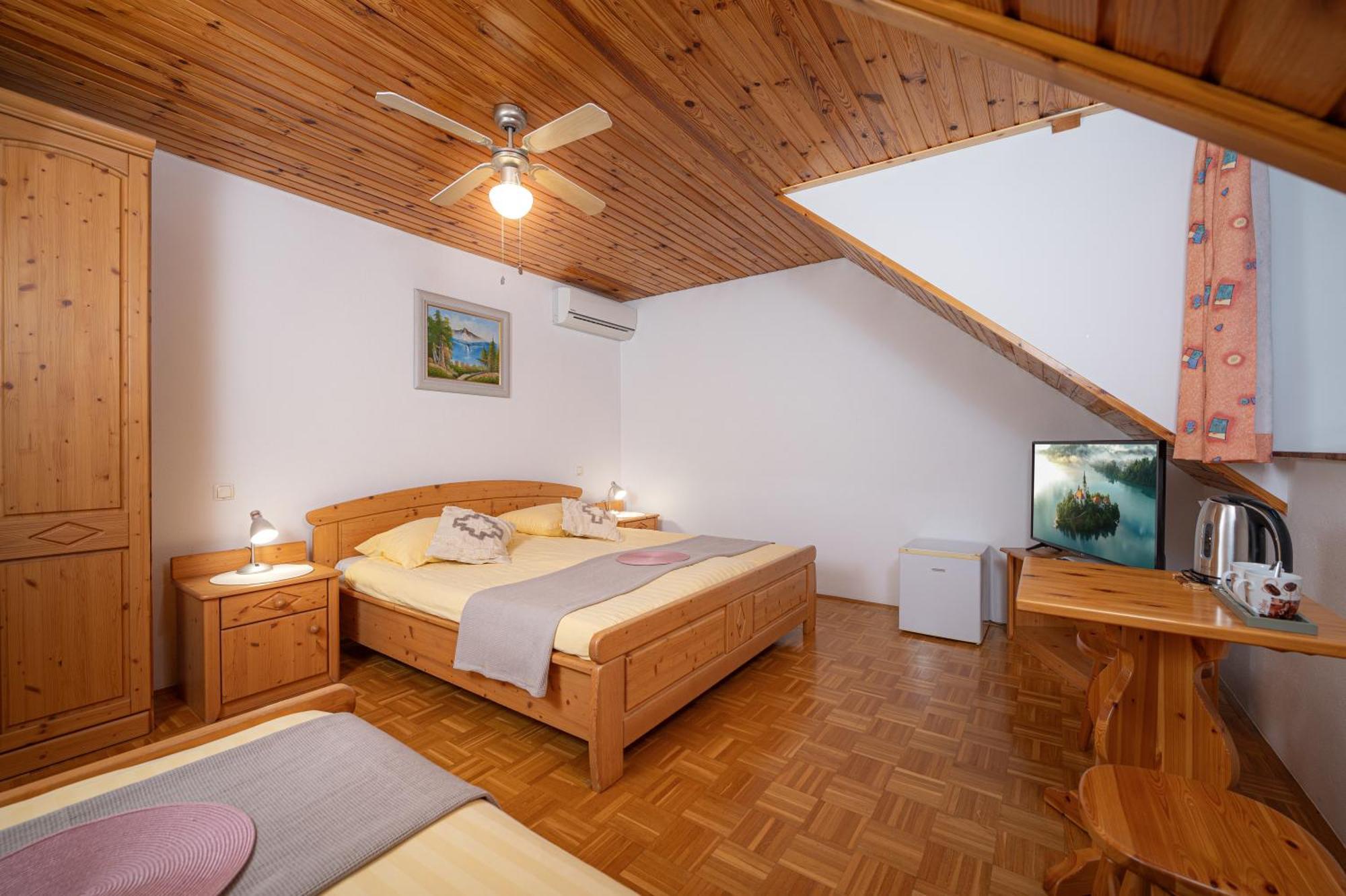 Rooms & Apartments Pr Matjon Bled Luaran gambar