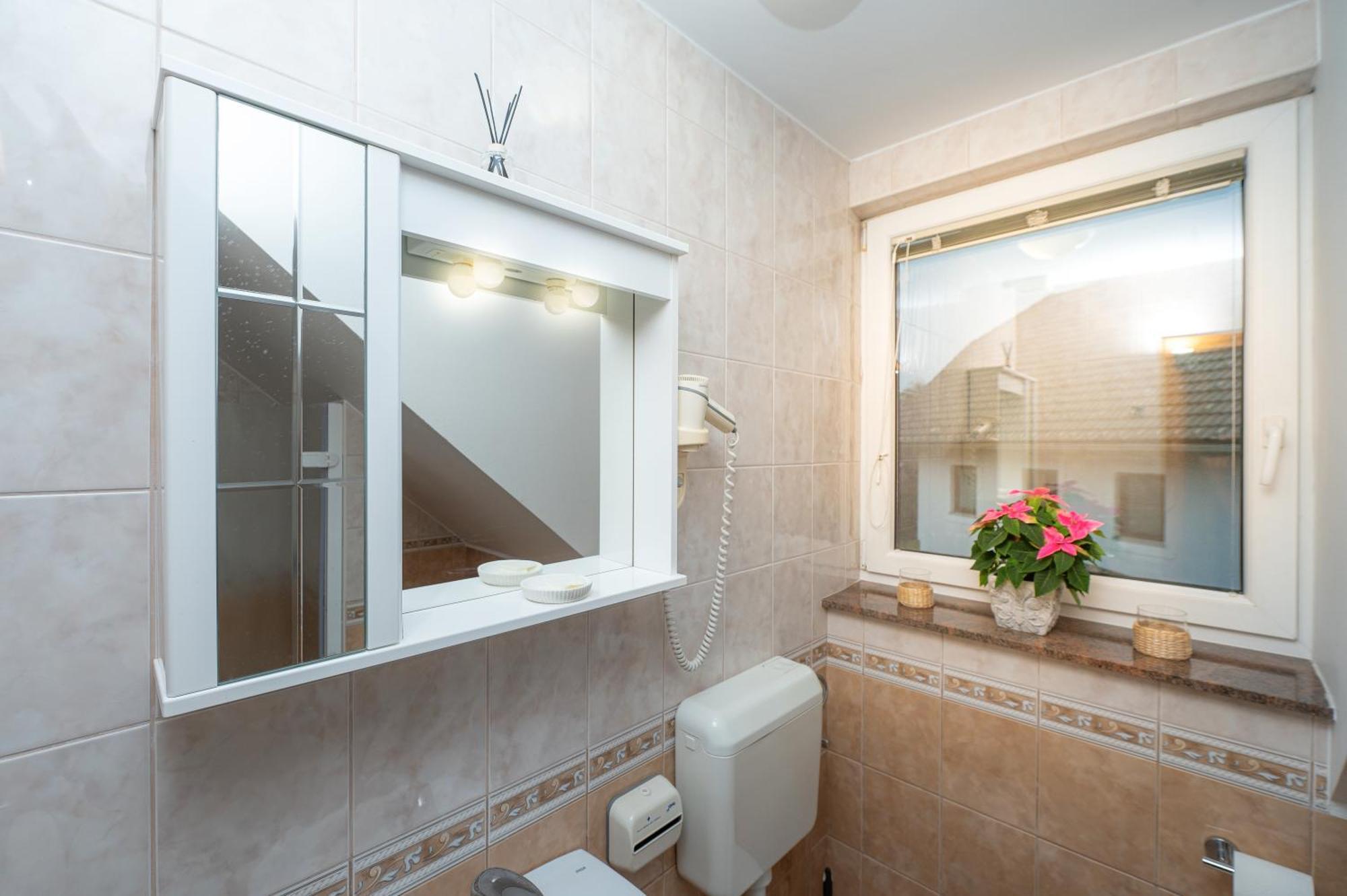 Rooms & Apartments Pr Matjon Bled Luaran gambar