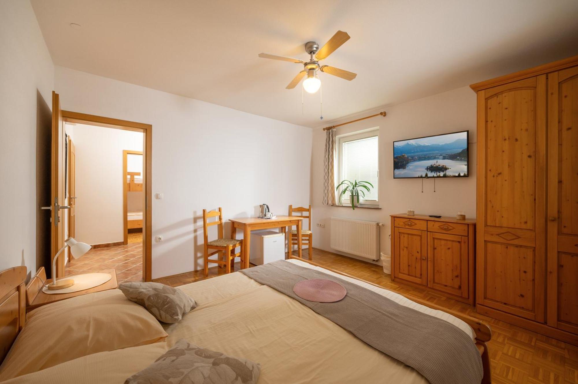Rooms & Apartments Pr Matjon Bled Luaran gambar