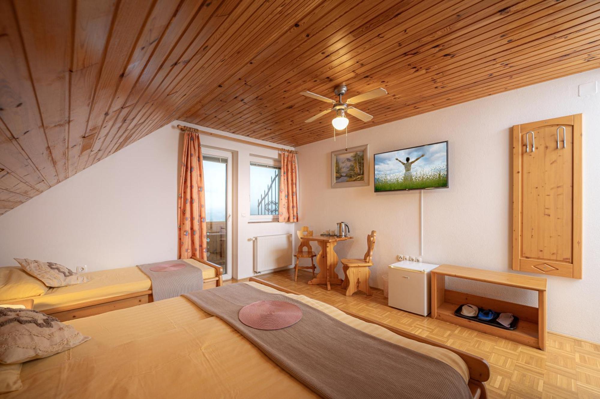Rooms & Apartments Pr Matjon Bled Luaran gambar
