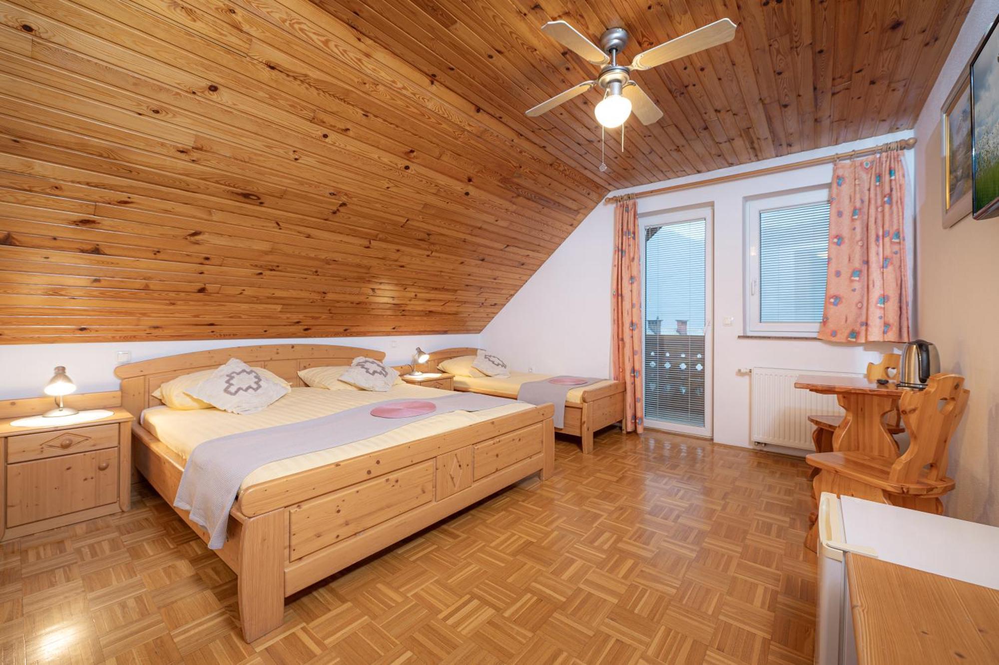 Rooms & Apartments Pr Matjon Bled Luaran gambar